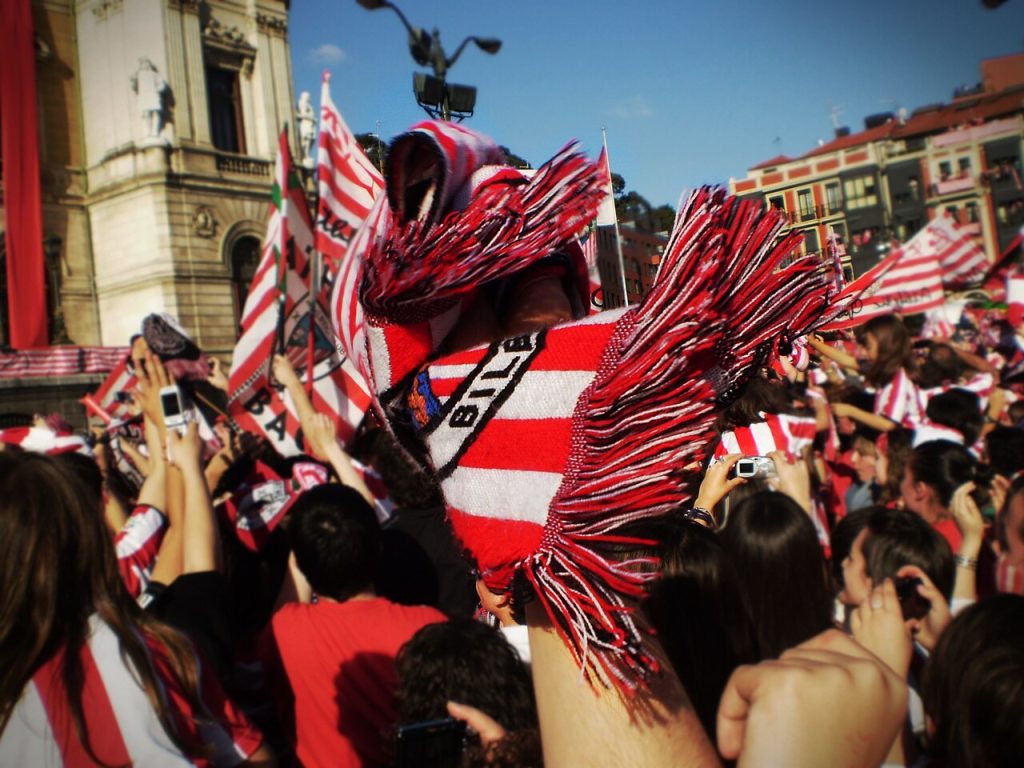 Cổ động viên Athletic Bilbao tại thành phố