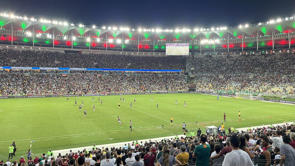 Maracanã trong trận Fluminense gặp Vasco da Gama