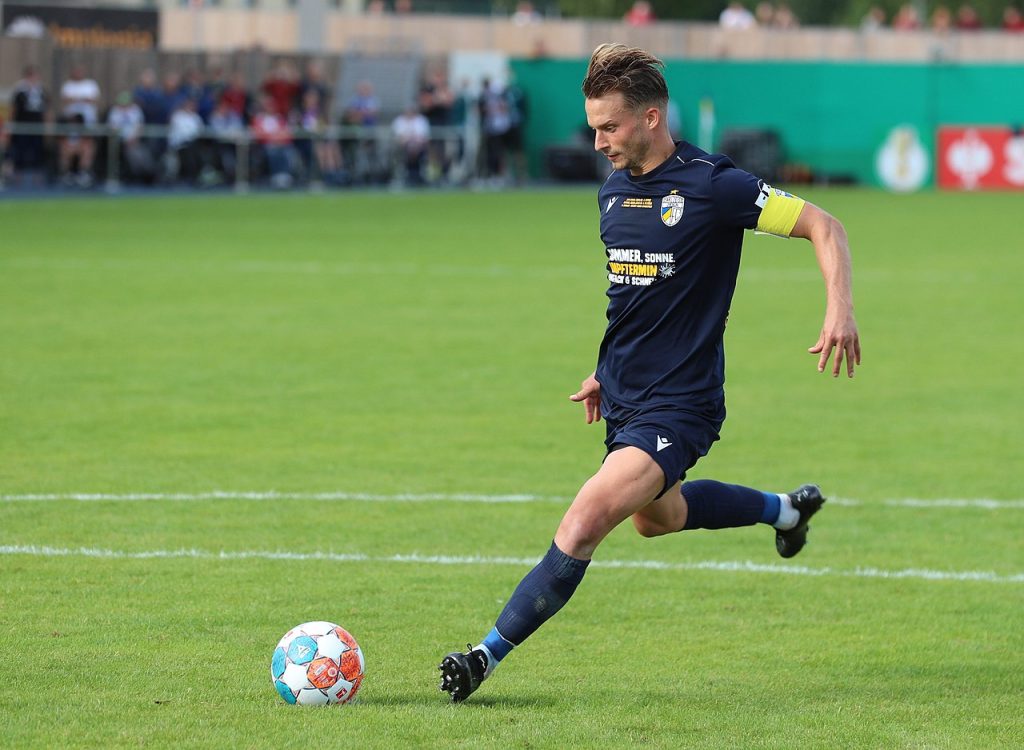 Carl Zeiss Jena gặp Köln tại DFB-Pokal