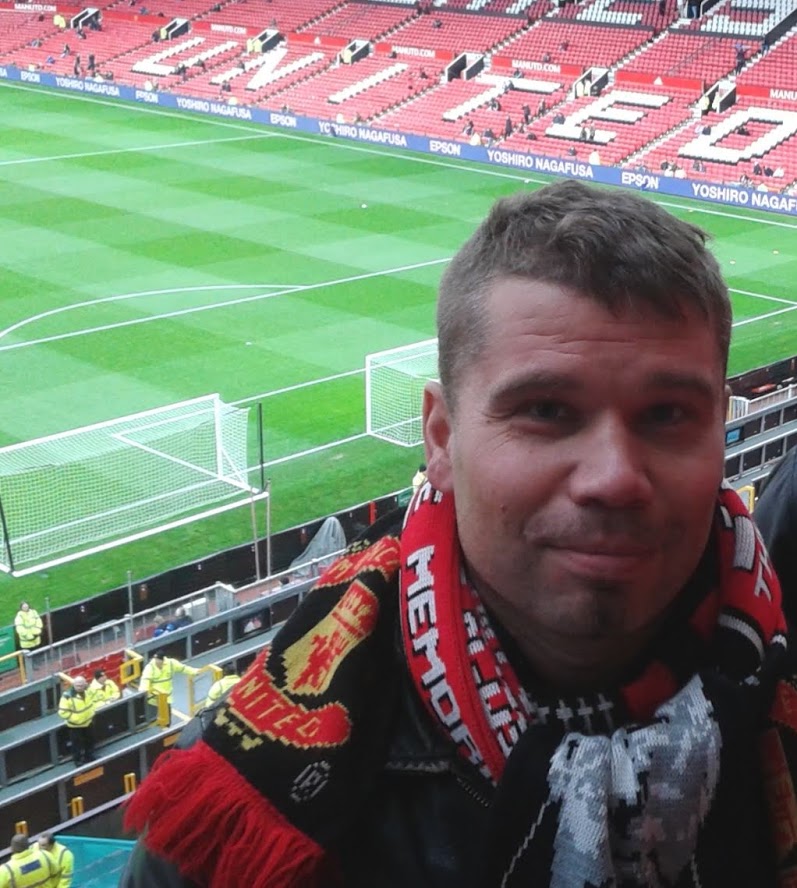 Toàn cảnh sân Old Trafford của Manchester United