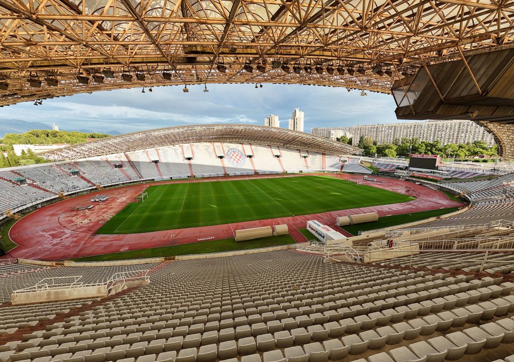 Bên trong sân Poljud của Hajduk Split