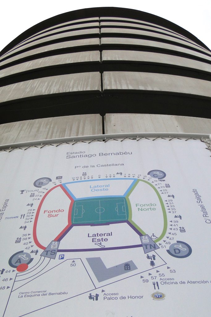 Sân Santiago Bernabéu của Real Madrid tại Madrid
