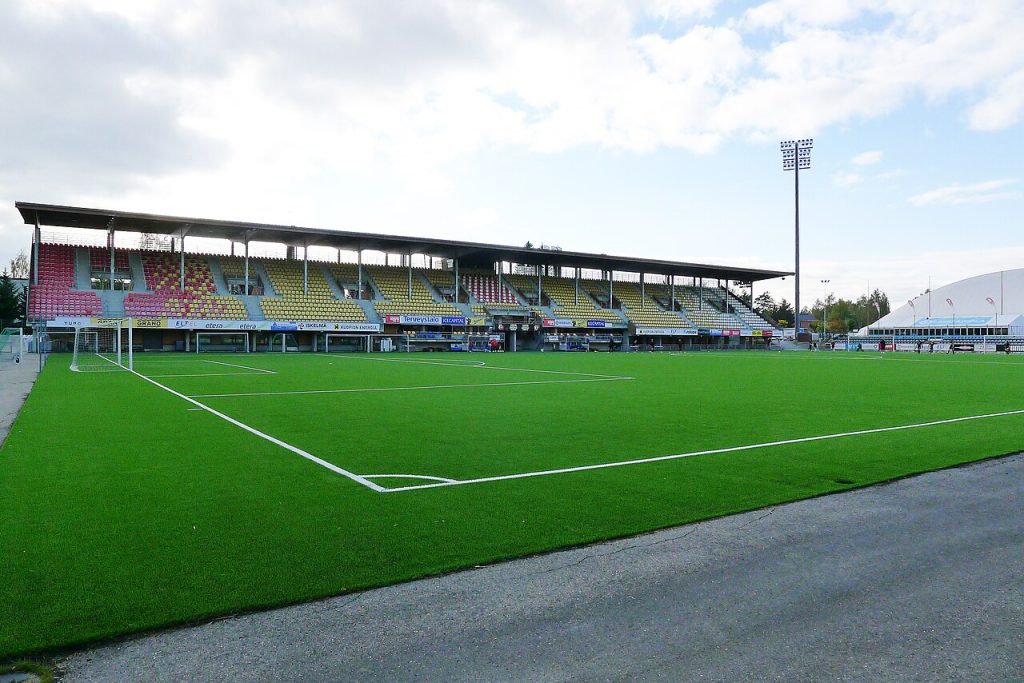 Sân bóng đá Kuopio trước trận KuPS Kuopio vs Sabah