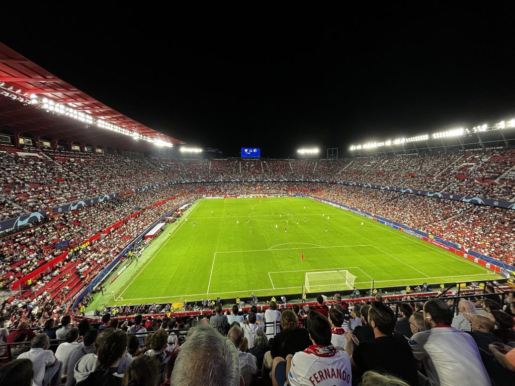 Toàn cảnh Estadio Ramón Sánchez-Pizjuán của Sevilla