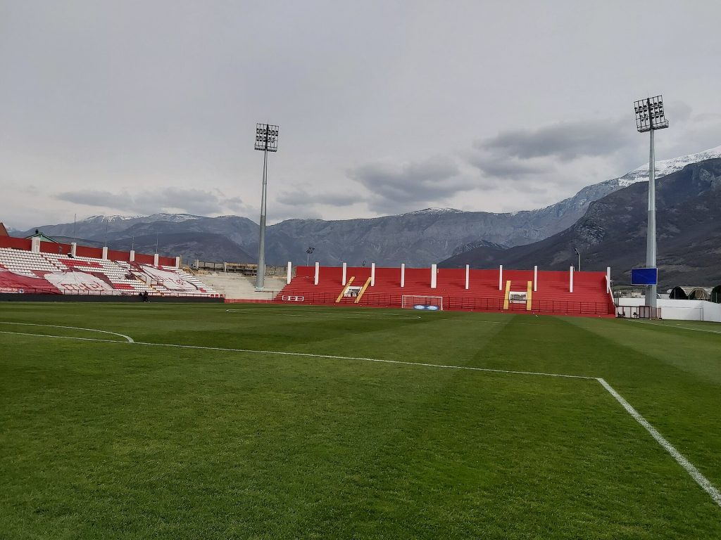 Khán đài Stadion Rođeni tại Mostar