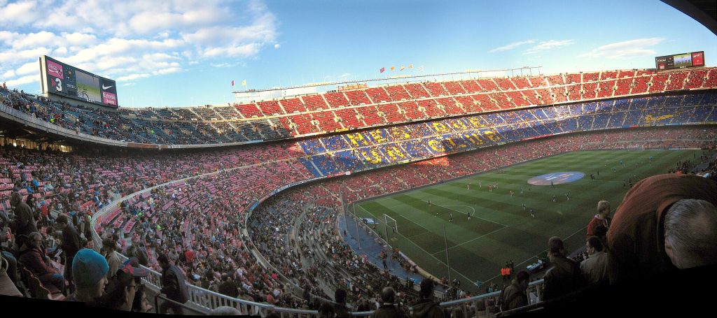 Camp Nou trong ảnh tư liệu về Barcelona trước giải tam hùng tại Udine