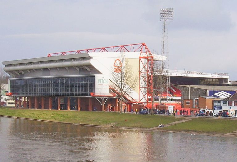City Ground trong ảnh tư liệu về Nottingham Forest trước giải tam hùng 2026